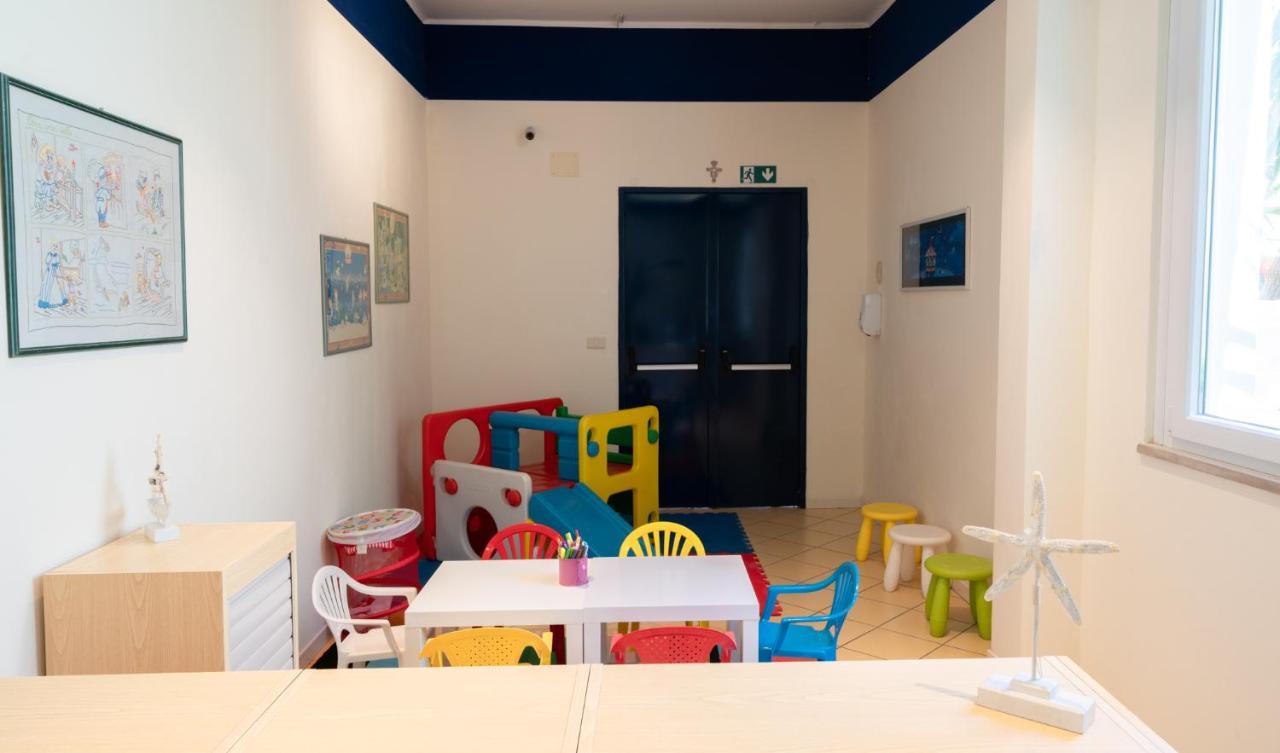 Residence Capitol Cattolica Kültér fotó