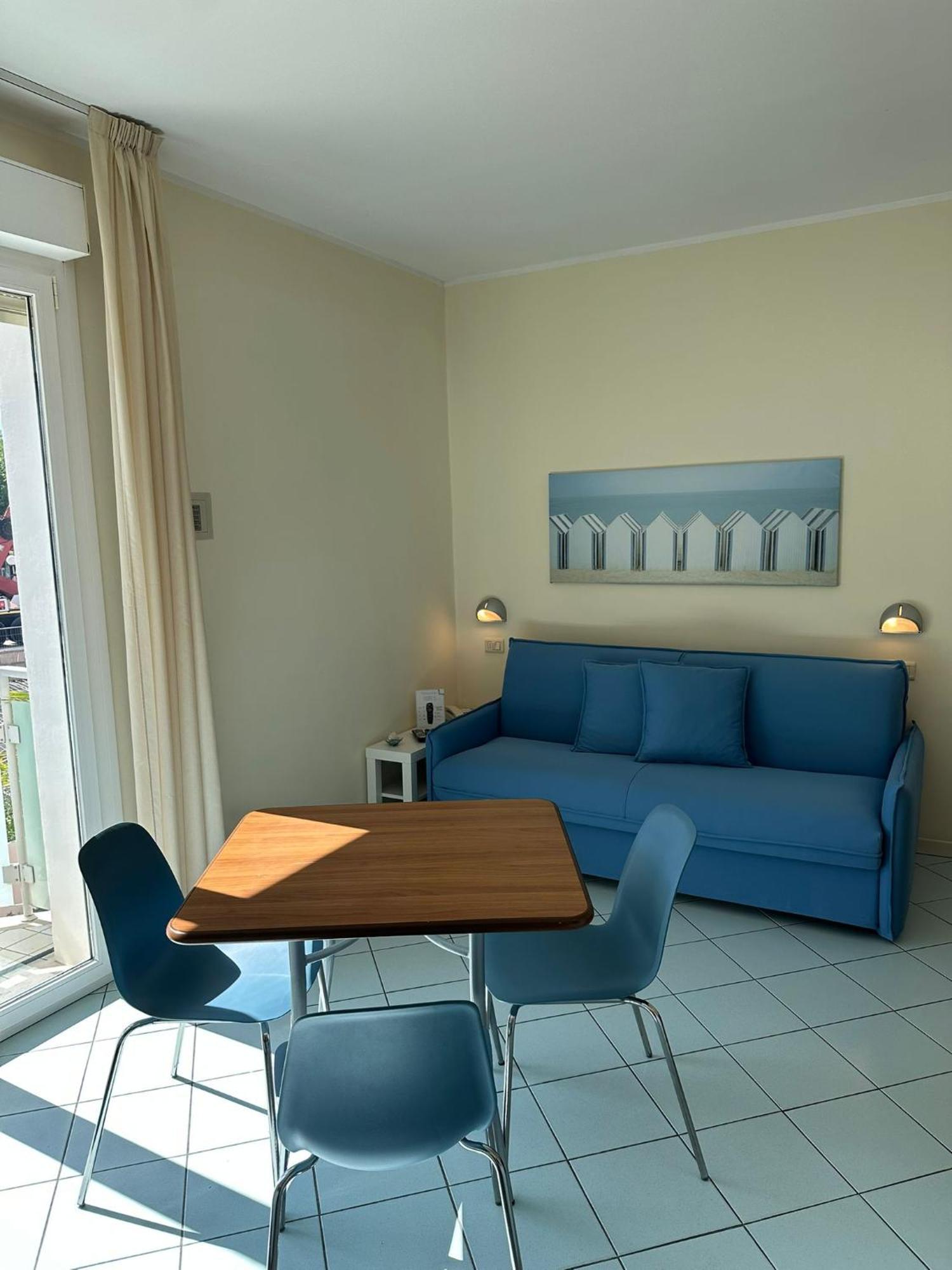 Residence Capitol Cattolica Kültér fotó